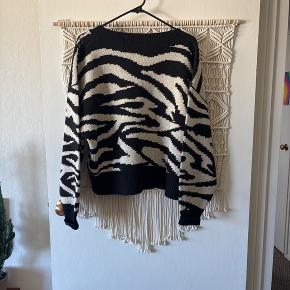 H&M zebra stripe cardigan - Picture 5 of 5